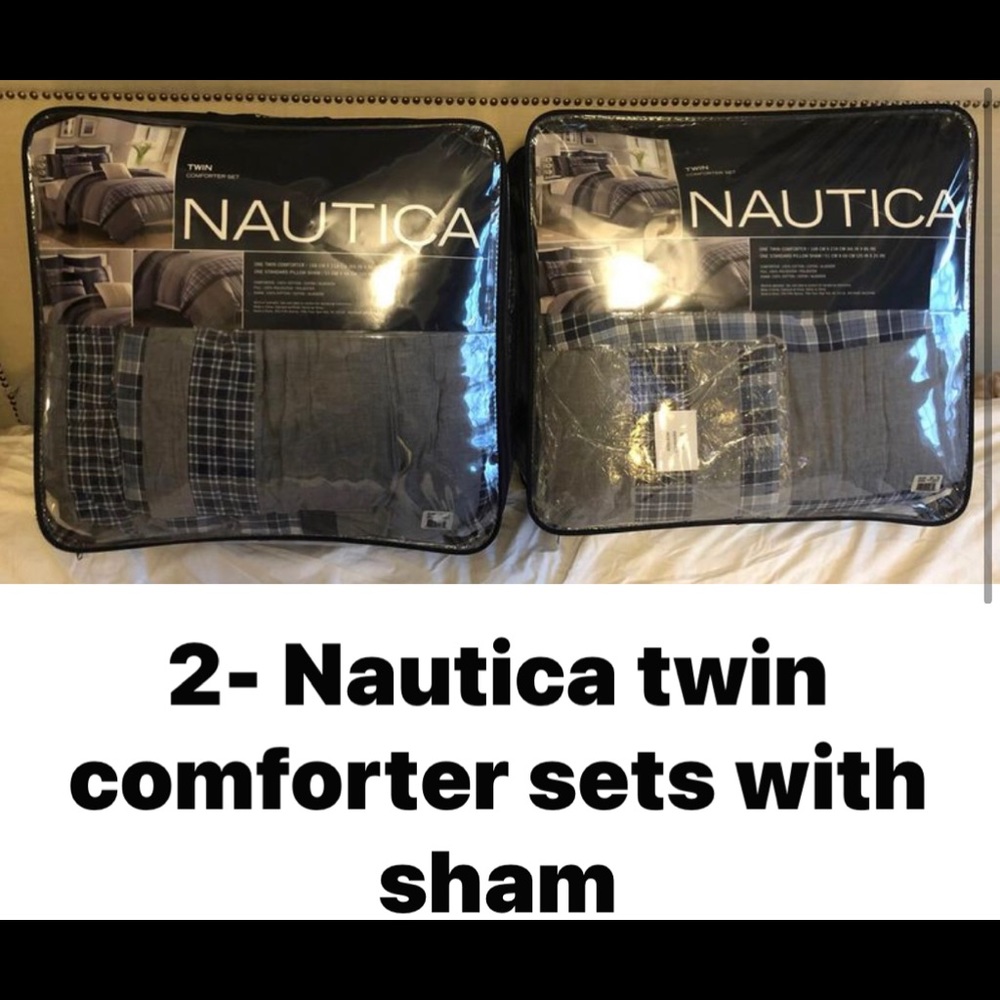 2 Matching Twin Comforters Nautica
